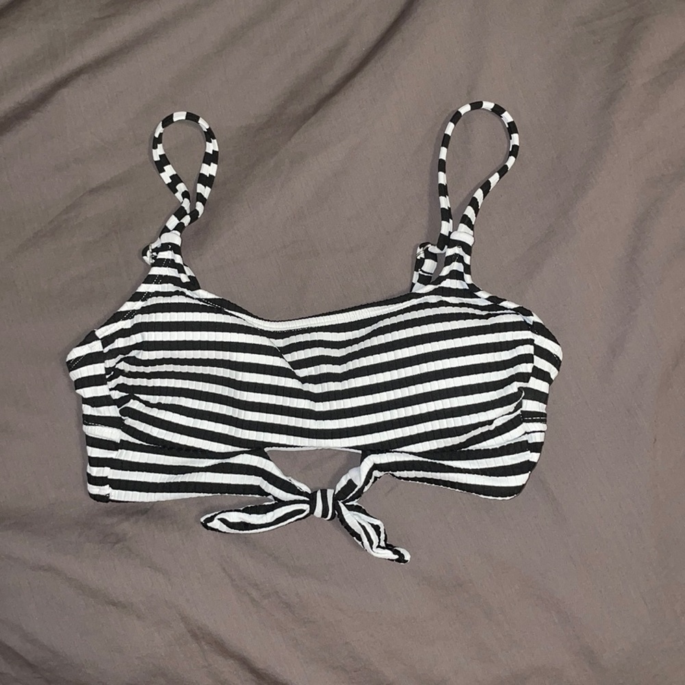 Striped bikini top NWOT